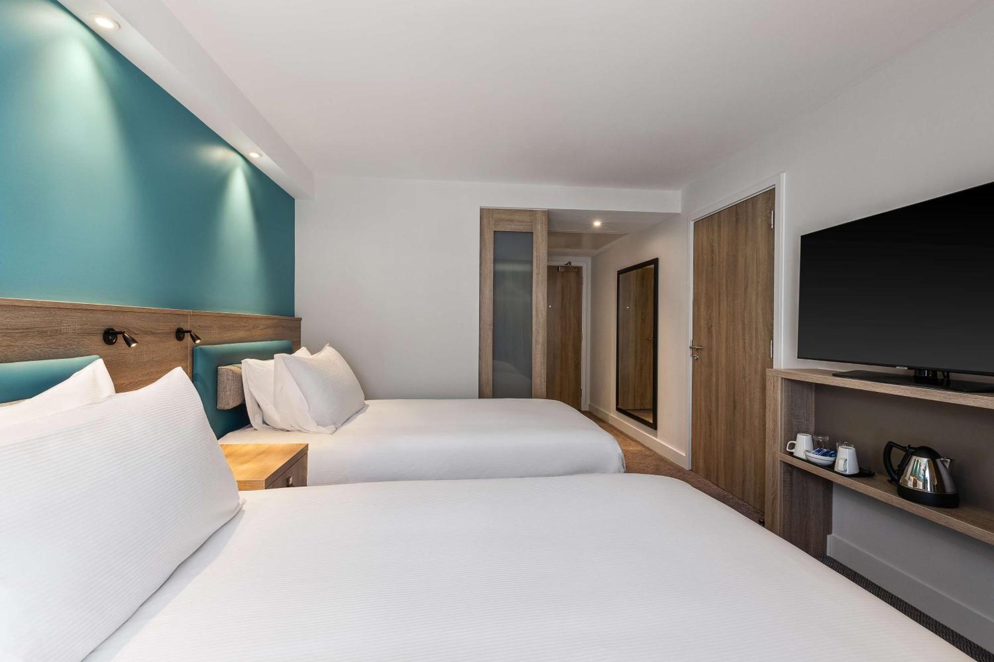 Hampton By Hilton Torquay Exterior foto