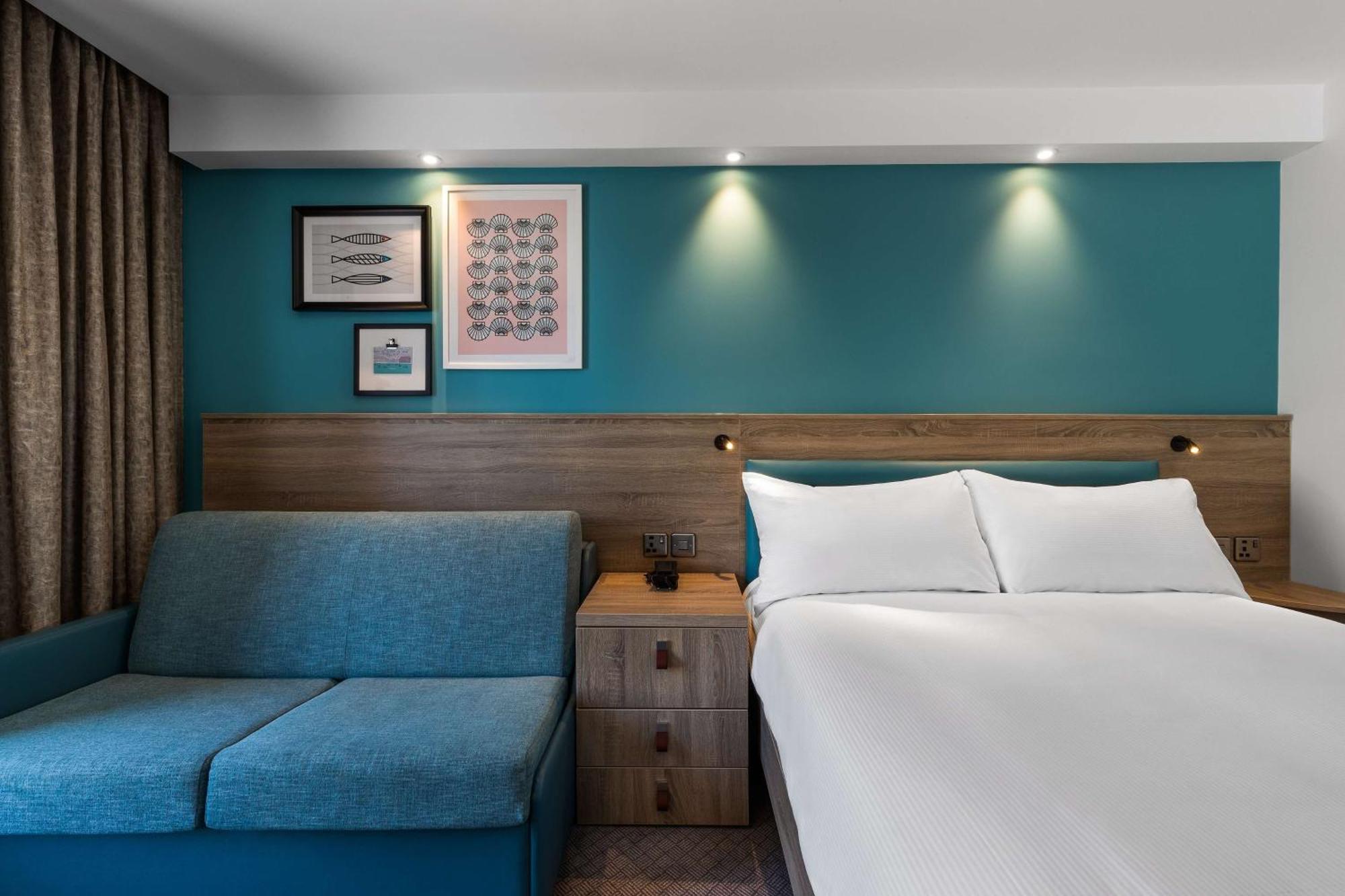 Hampton By Hilton Torquay Exterior foto