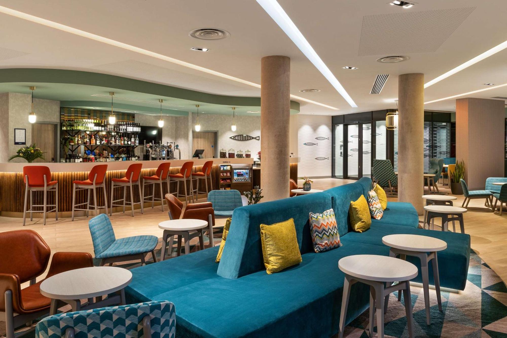 Hampton By Hilton Torquay Exterior foto