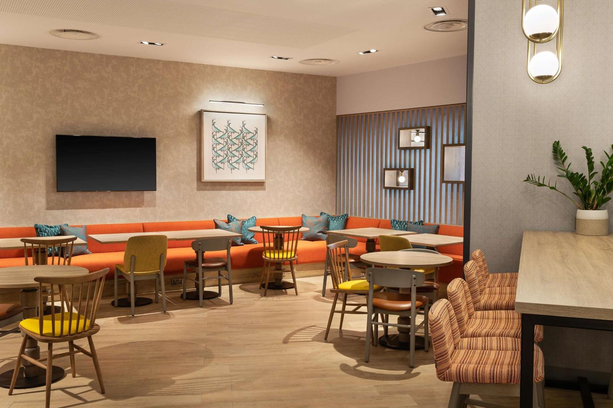 Hampton By Hilton Torquay Exterior foto